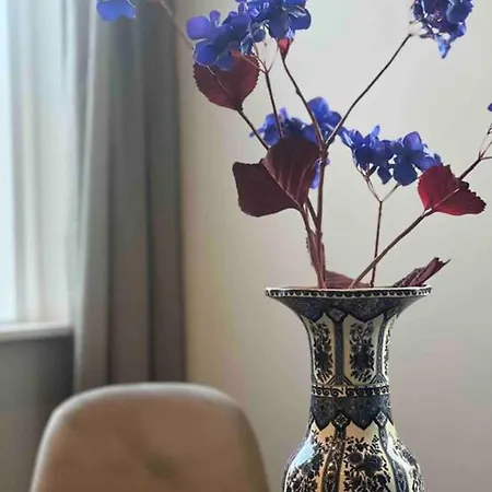 Luxe Sfeervol Centrum Begane Grond アパート ティルブルグ
